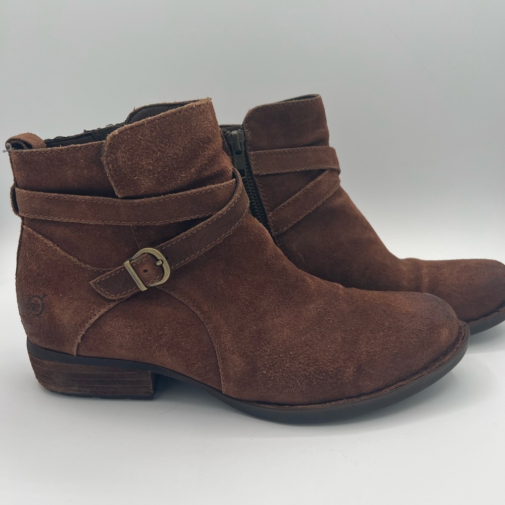 Born Jorgette Ankle Boots in Distressed Suede Brown size 8.5